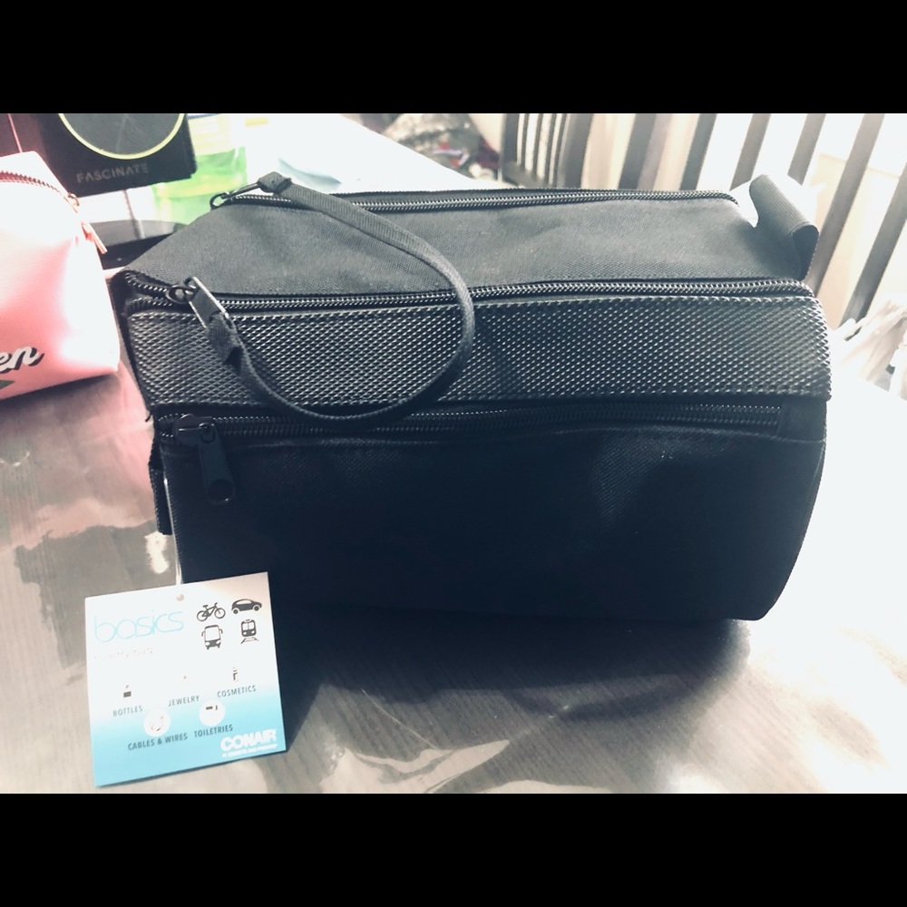 Toiletry Bag - Picture 2 of 4